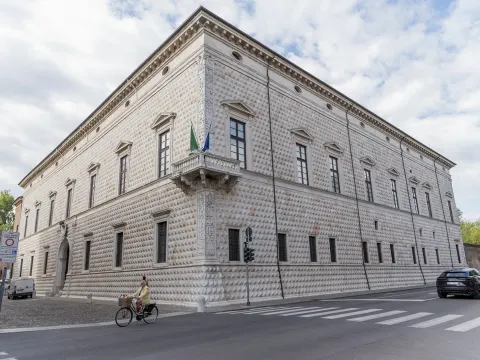 Palazzo Diamanti