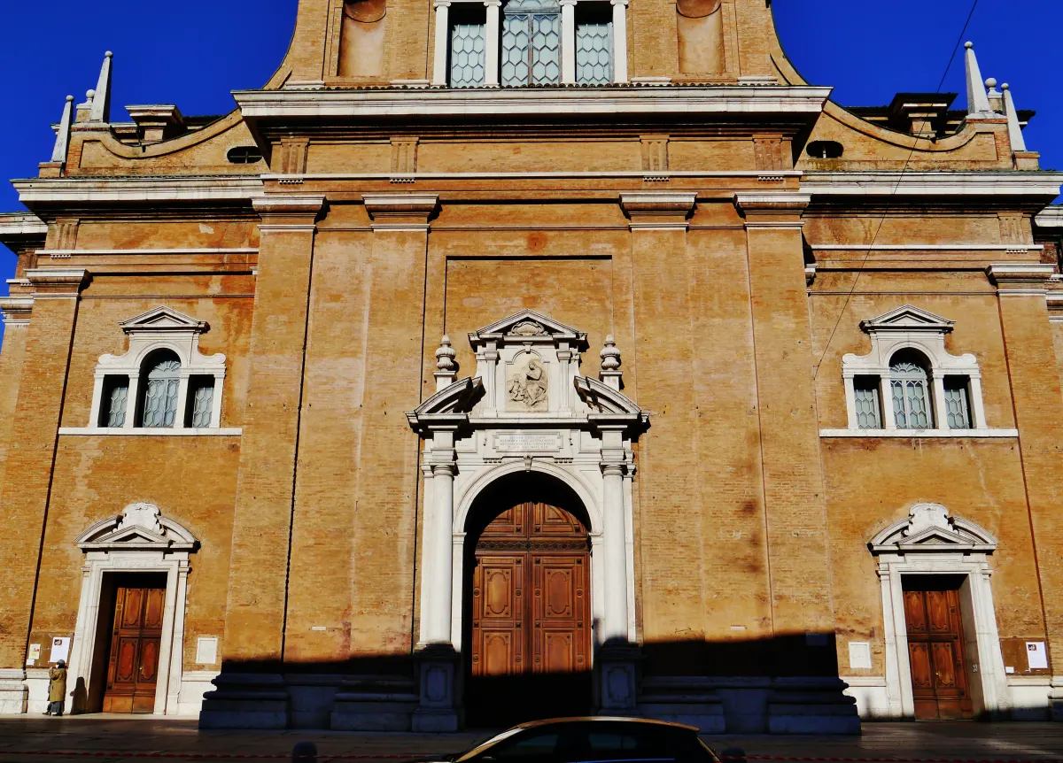 La Basilica della Ghiara, accanto all'ostello