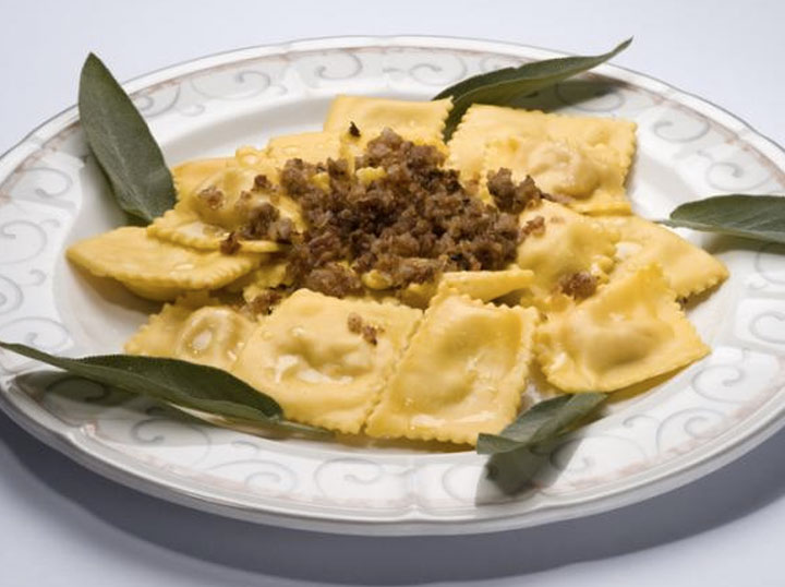 TORTELLI DI ZUCCA CON SOFFRITTO